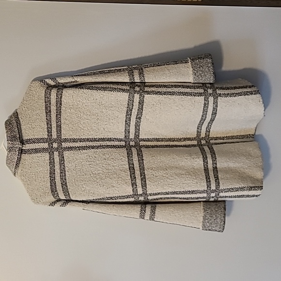 Simply Noelle cardigan with belt - Picture 4 of 5